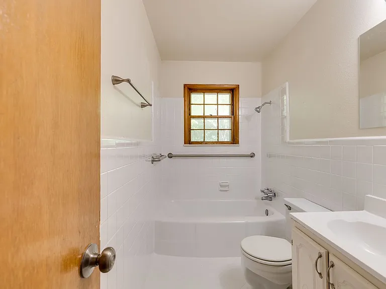 1501 SW 66th St — Photo 18