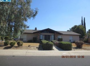 2247 E Paradise Ave, Visalia, CA 93292