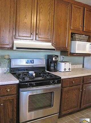 5th image of 17638 Saticoy St