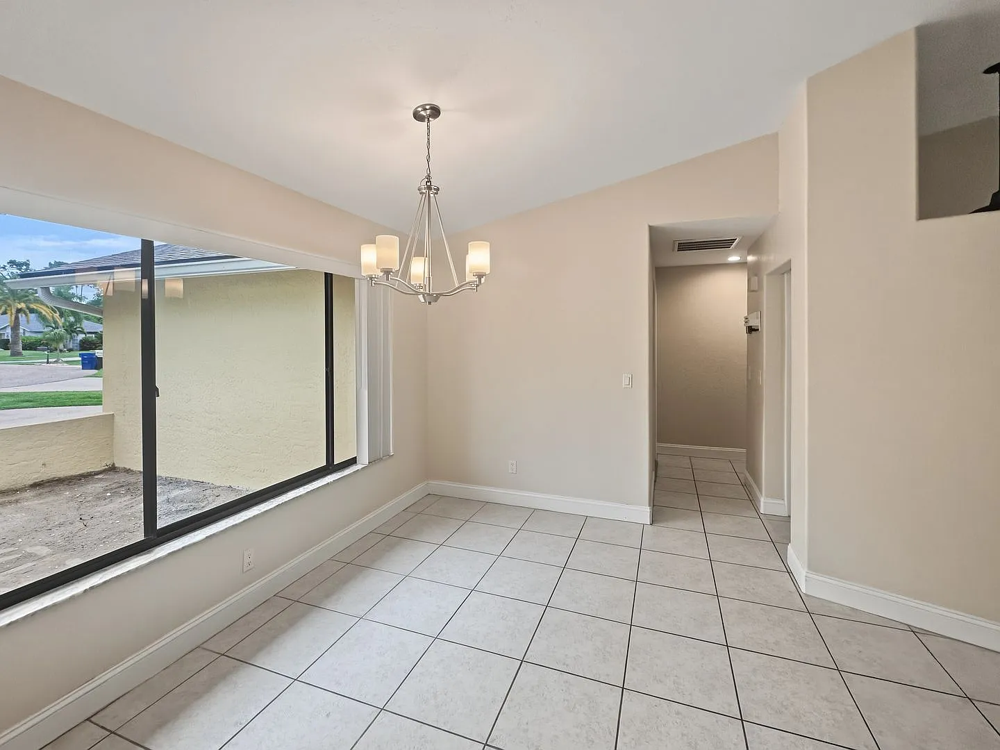 3 Bed / 2 Bath Home for Rent in Fort Myers — Photo 3