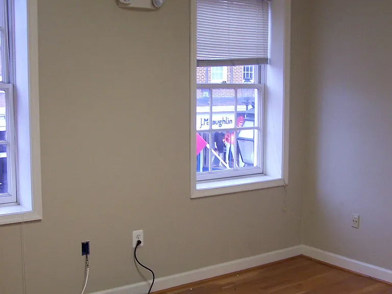 176 Main St #A — Photo 2