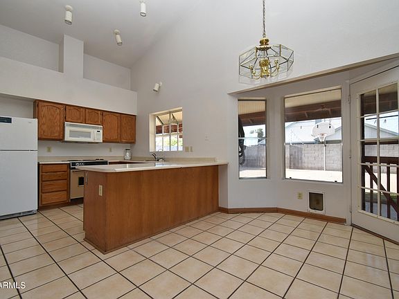 5th image of 3610 W TONTO Lane