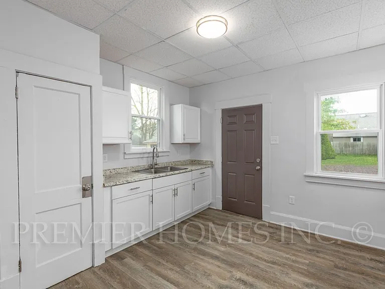 2613 4th St NW — Photo 9