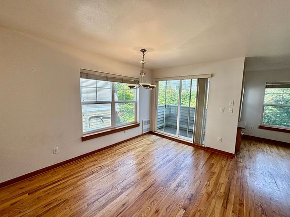 4th image of 9101 23rd Ave NE #B