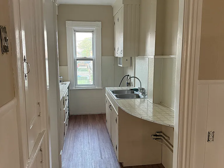 17 Reed St #2 — Photo 2