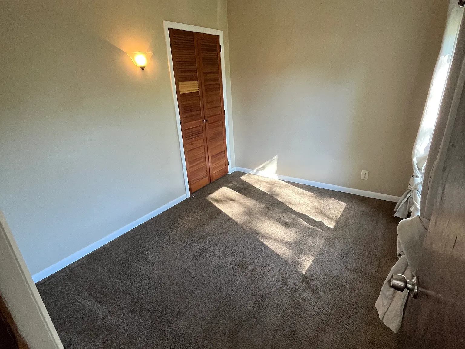 31709 Grove St — Photo 4
