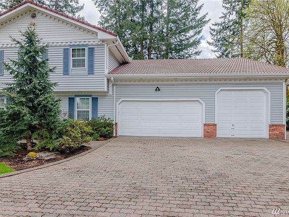 2nd image of 3115 31st Ct SE