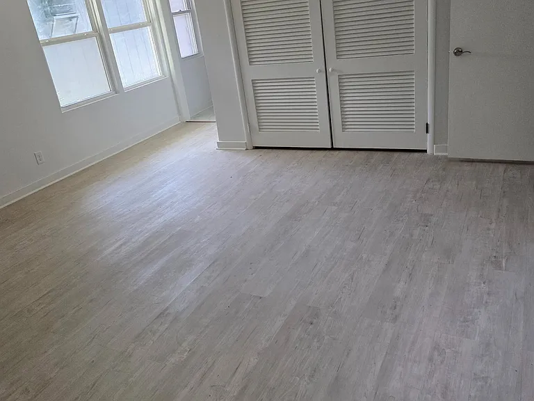 224 Azalea Dr — Photo 4