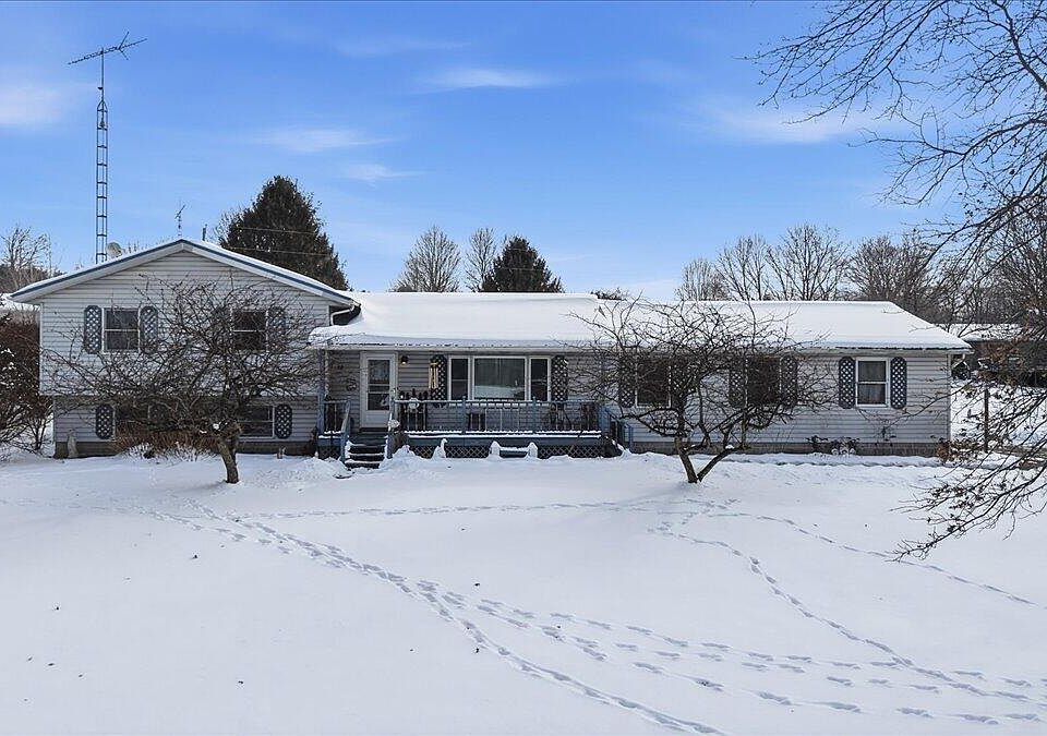 1st image of 15700 Sherri Dr