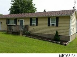 445 Davisville Rd, Davisville, WV 26142