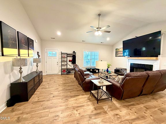 2nd image of 228 Ridgemoore Ct