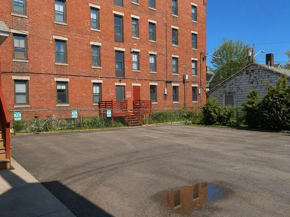 19 Palmer St, Salem, MA 01970