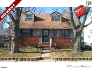 19 W Emlen Ave, Lawnside, NJ 08045