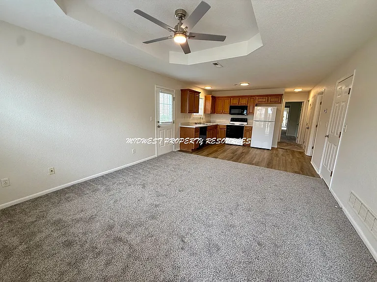 306A NE 6th St — Photo 7