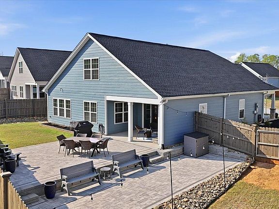 5th image of 608 Betony Way