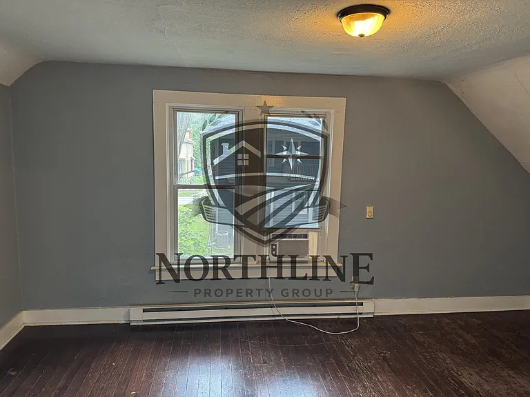 2832 Broadway #2 — Photo 4