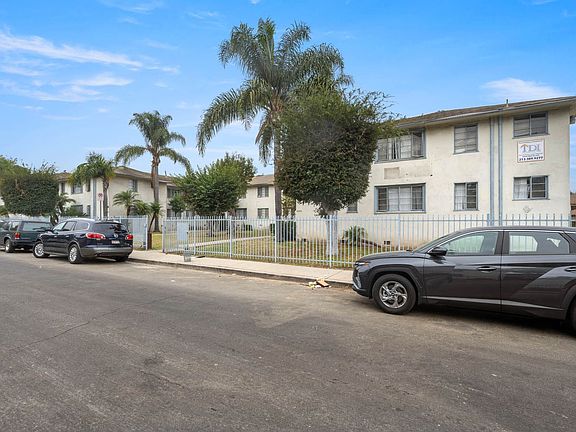 2nd image of 4073 West Blvd #C