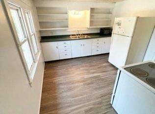 404 S Main St #2, Fayette, IA 52142