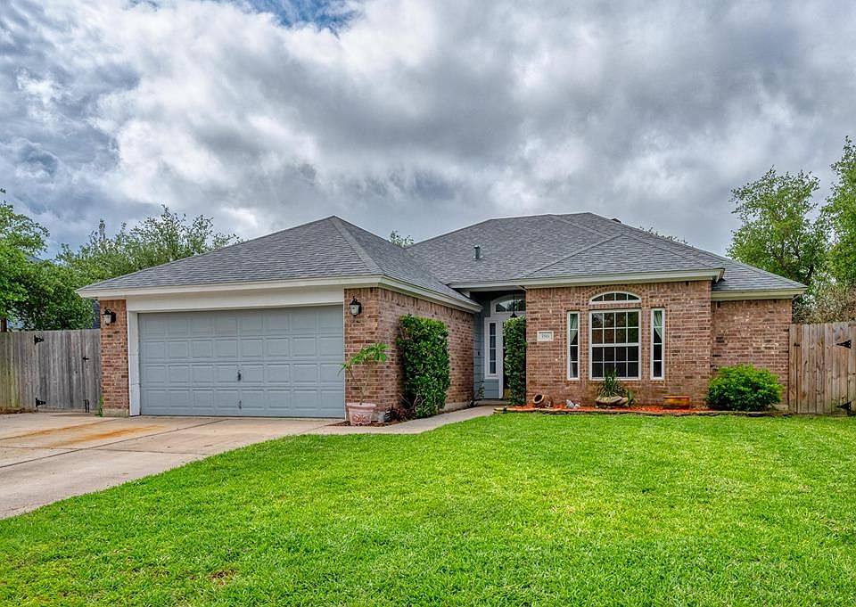 1st image of 184 Heron Oaks