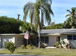 1065 N Town And River Dr, Fort Myers, FL 33919