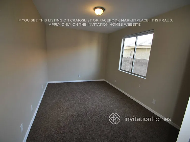 29357 N 67th Dr — Photo 10