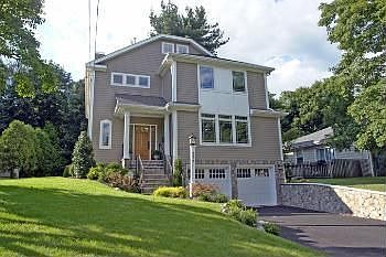 2nd image of 277 Forest Dr S