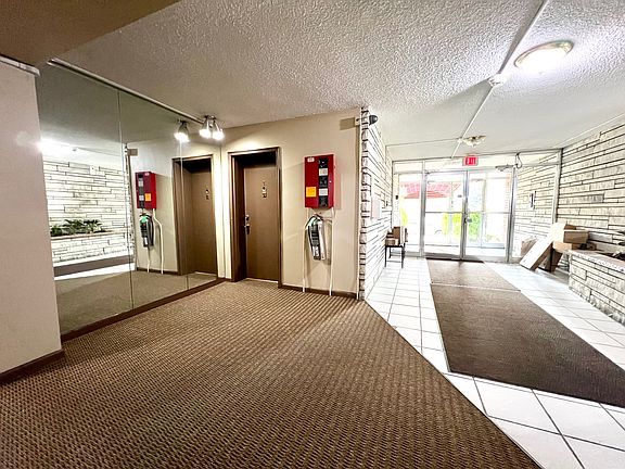 3rd image of 2200 Center Ave APT B2