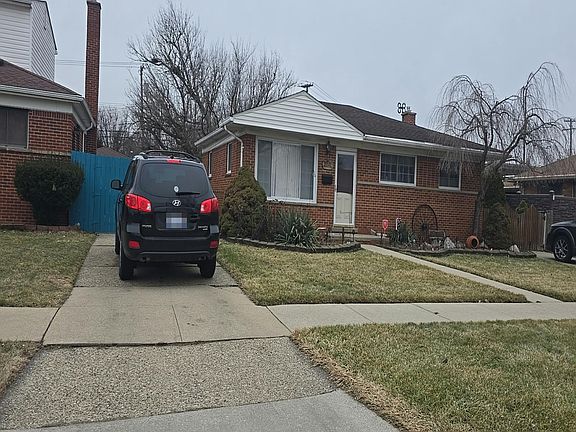 3rd image of 25341 Campbell Ave