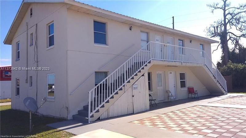 1st image of 4131 Commercial Dr #4131