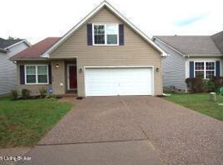 10407 Pinoak View Dr, Louisville, KY 40299