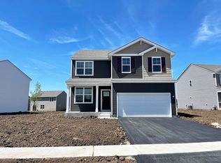 6814 Willow Dr, Wonder Lake, IL 60097