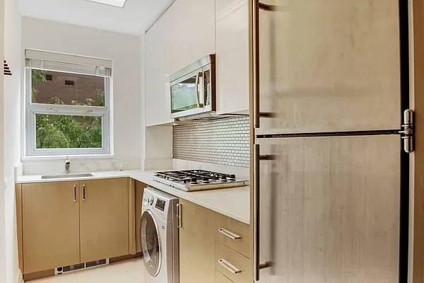 Rented by Bold New York | media 32