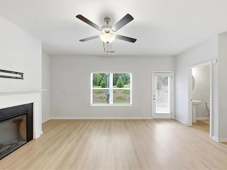 4526 Fillmore Trl — Photo 12