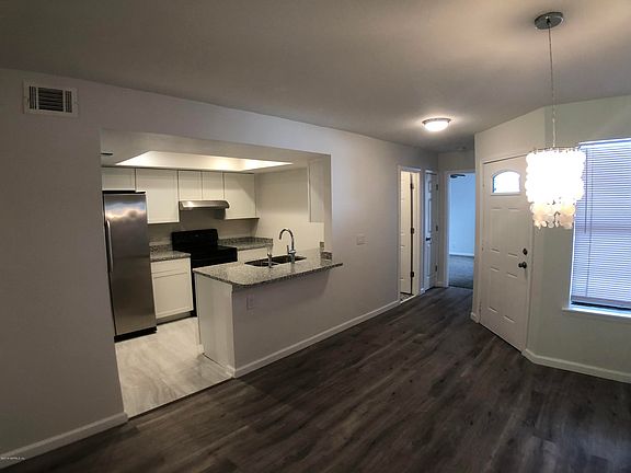4th image of 8387 Century Point Dr N