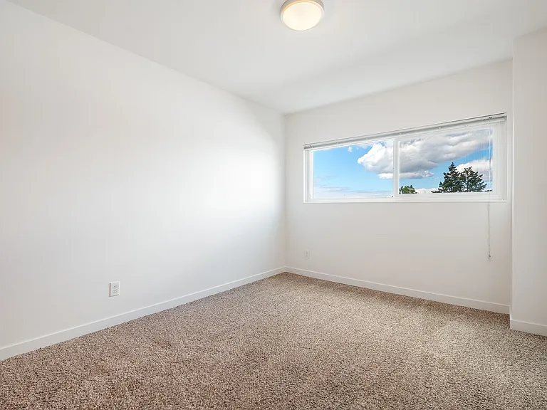 Waytcliff Apartments — Photo 15