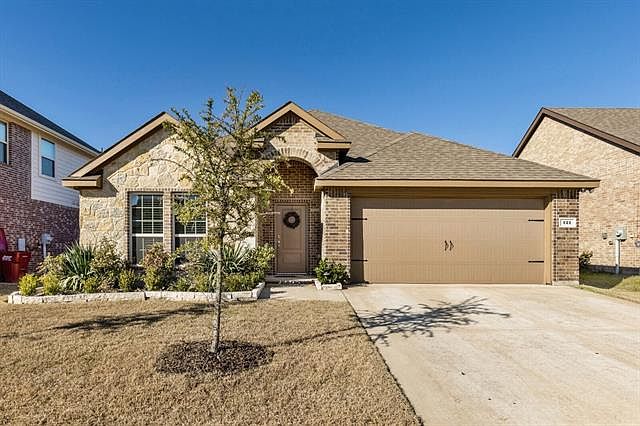 1st image of 121 Cross Creek Way