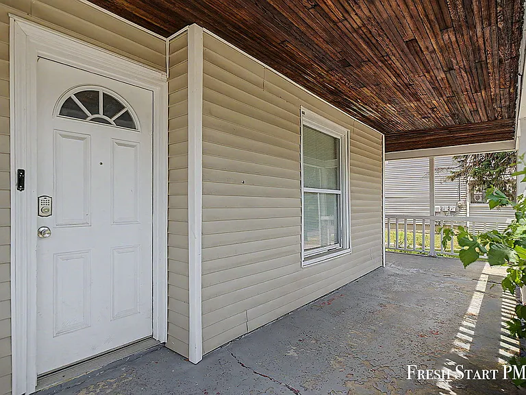 851 Park St SW #2 — Photo 5