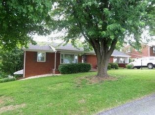 289 Grandon Rd, Staunton, VA 24401