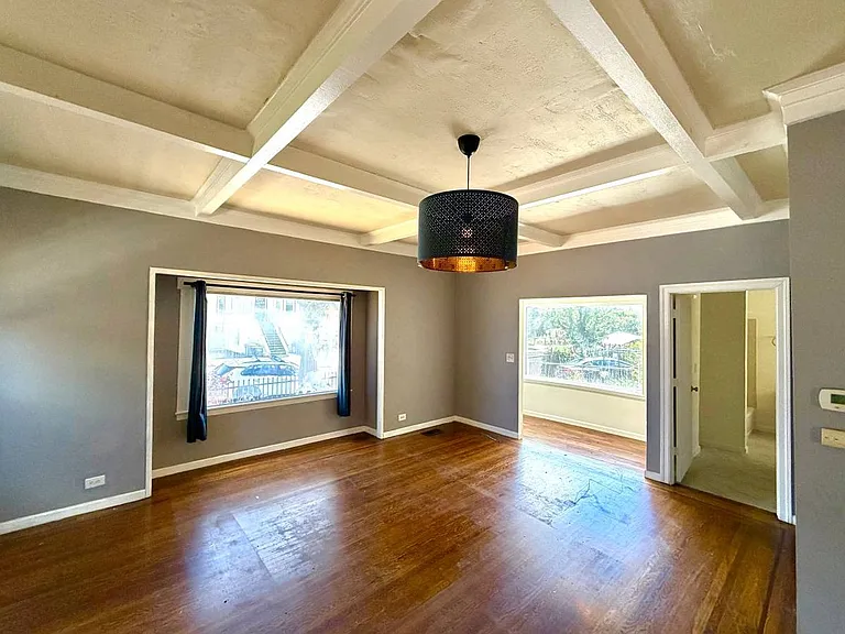 2611 Coolidge Ave — Photo 5