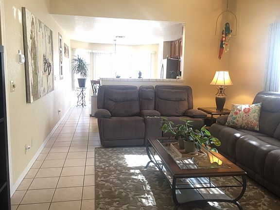 4th image of 2 Glenda Ct