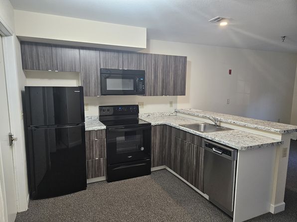 25125 Veterans Memorial Hwy #19