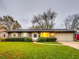 14 Pickford Rd, Montgomery, IL 60538