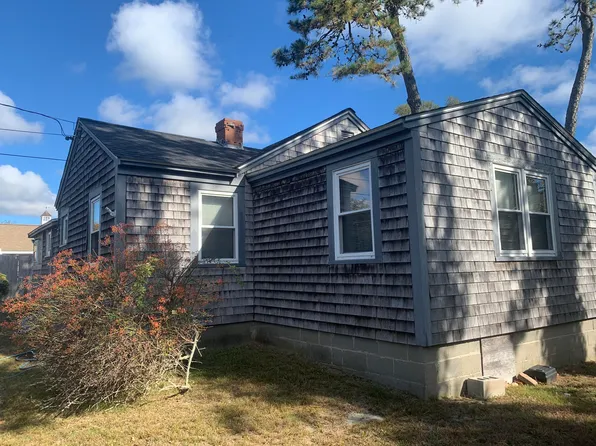 10 Chase Street, Dennis Port, MA 02639