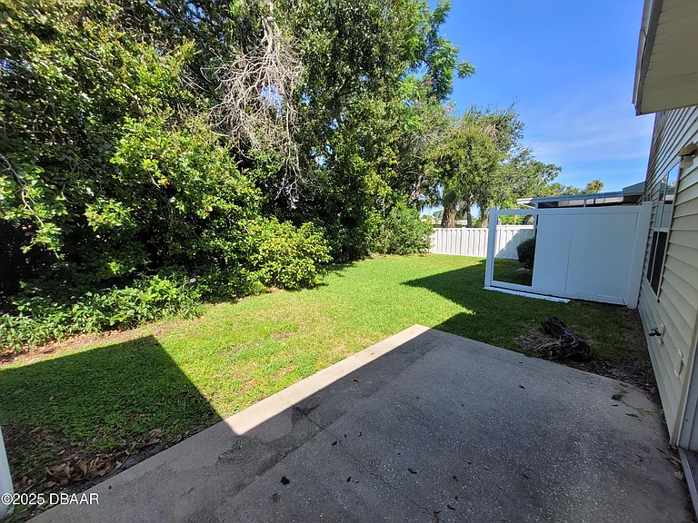 1018 Grand Hickory Cir — Photo 20