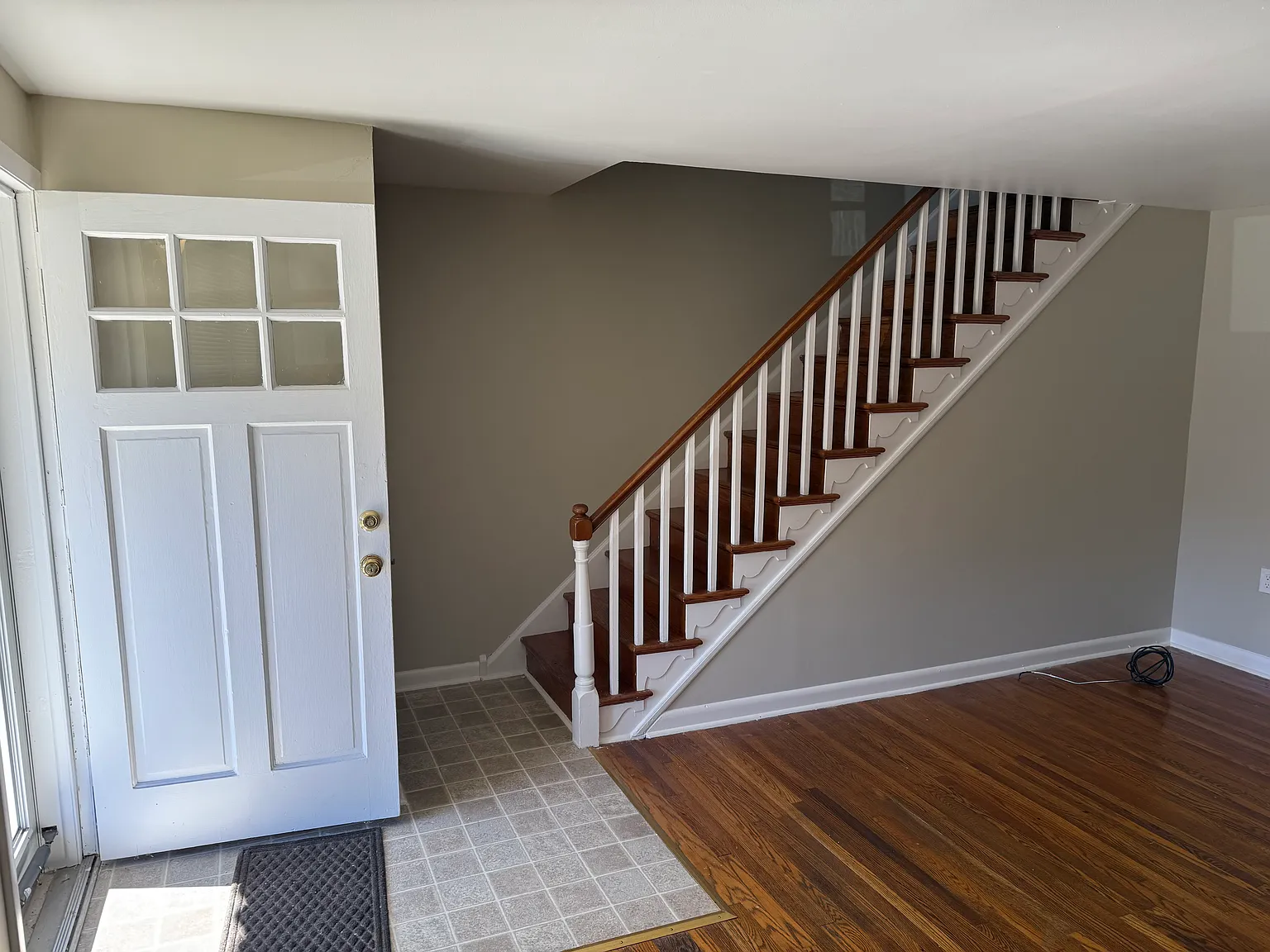 3 bed, 1150 sqft, $1,950 — Photo 3