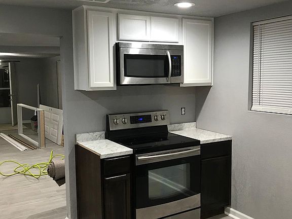 2nd image of 2845 Putnam St #2845