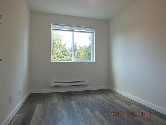 3rd image of 12544 15th Ave NE APT 400