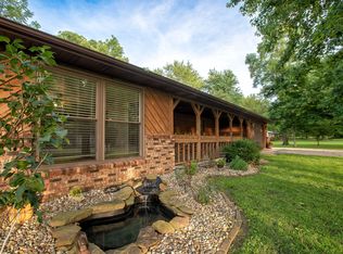 16692 Freemanspur Rd, Herrin, IL 62948