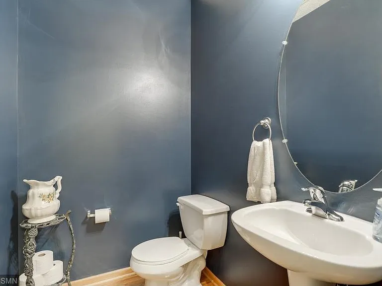 651 Providence Dr — Photo 8