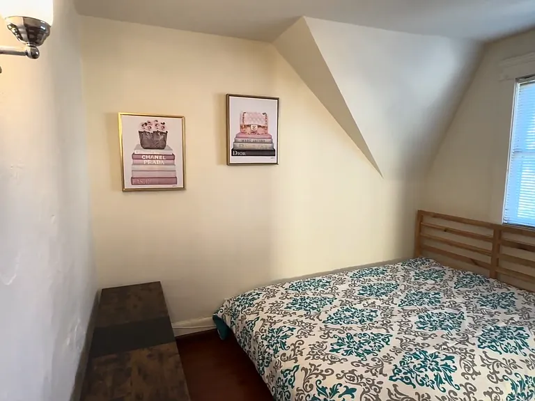 1142 W 37th Pl — Photo 21